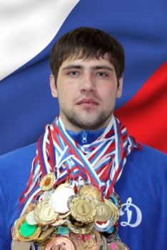 Красноярский динамовец выиграл два золота на Чемпионате Мира по армспорту