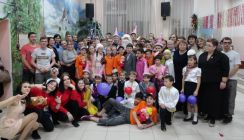 Красноярск: новогодний утренник в детском доме