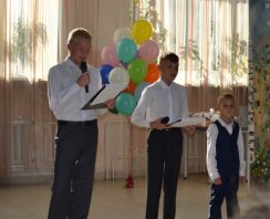 Поздравление воспитанников детского дома с Днем Знаний 