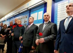 Торжественное открытие мемориальных знаков Красноярским динамовцам