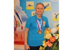 Рекорд Европы и 2 рекорда России установил динамовский ветеран на чемпионате России по легкой атлетике
