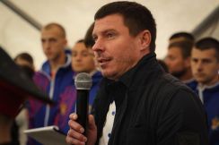 Заместитель председателя Красноярского «Динамо» Евгений Устюгов побывал на открытии четвертой оздоровительной смены на базе отдыха «Республика Солнечная»
