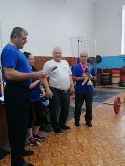 В Красноярском «Динамо» прошли соревнования по тяжелой атлетике