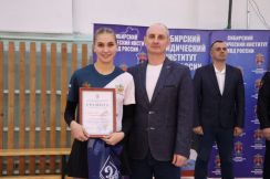 Первый заместитель председателя Красноярского «Динамо» наградил победителей и призеров волейбольного турнира