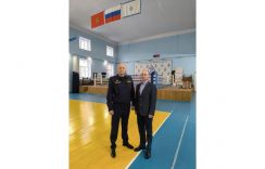26 октября в спортивном комплексе «Динамо» (г. Красноярск) прошла рабочая встреча врио руководителя Главного управления ФССП по Красноярскому краю — главного судебного пристава края Дмитрия Николаевича Лабутина с первым заместителем председателя Красноярского «Динамо» Романом Сергеевичем Черняевым