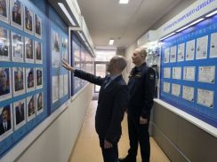 26 октября в спортивном комплексе «Динамо» (г. Красноярск) прошла рабочая встреча врио руководителя Главного управления ФССП по Красноярскому краю — главного судебного пристава края Дмитрия Николаевича Лабутина с первым заместителем председателя Красноярского «Динамо» Романом Сергеевичем Черняевым